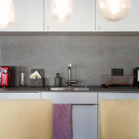 Casa Leini By Quokka 360 - Two-bedroom 3 Minutes From Lido Di Apartment